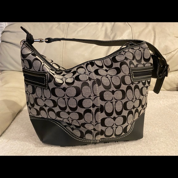 Coach Signature Jacquard Black / Gray Shoulder bag - Picture 3 of 10
